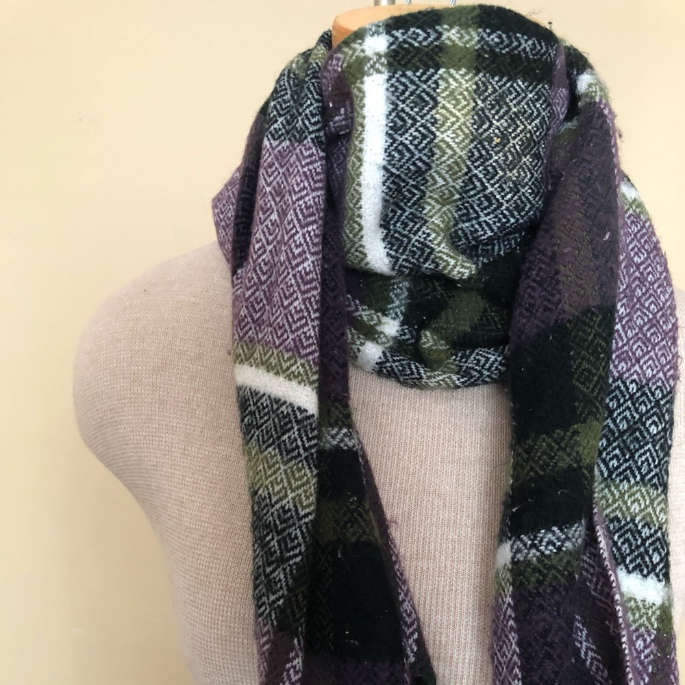 Scarf - Picture 3 of 3